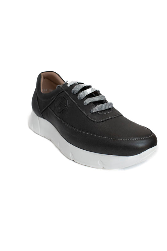 JARKING Tenis Casual para Dama Elaborado en Piel de Borrego Color Plata. 414